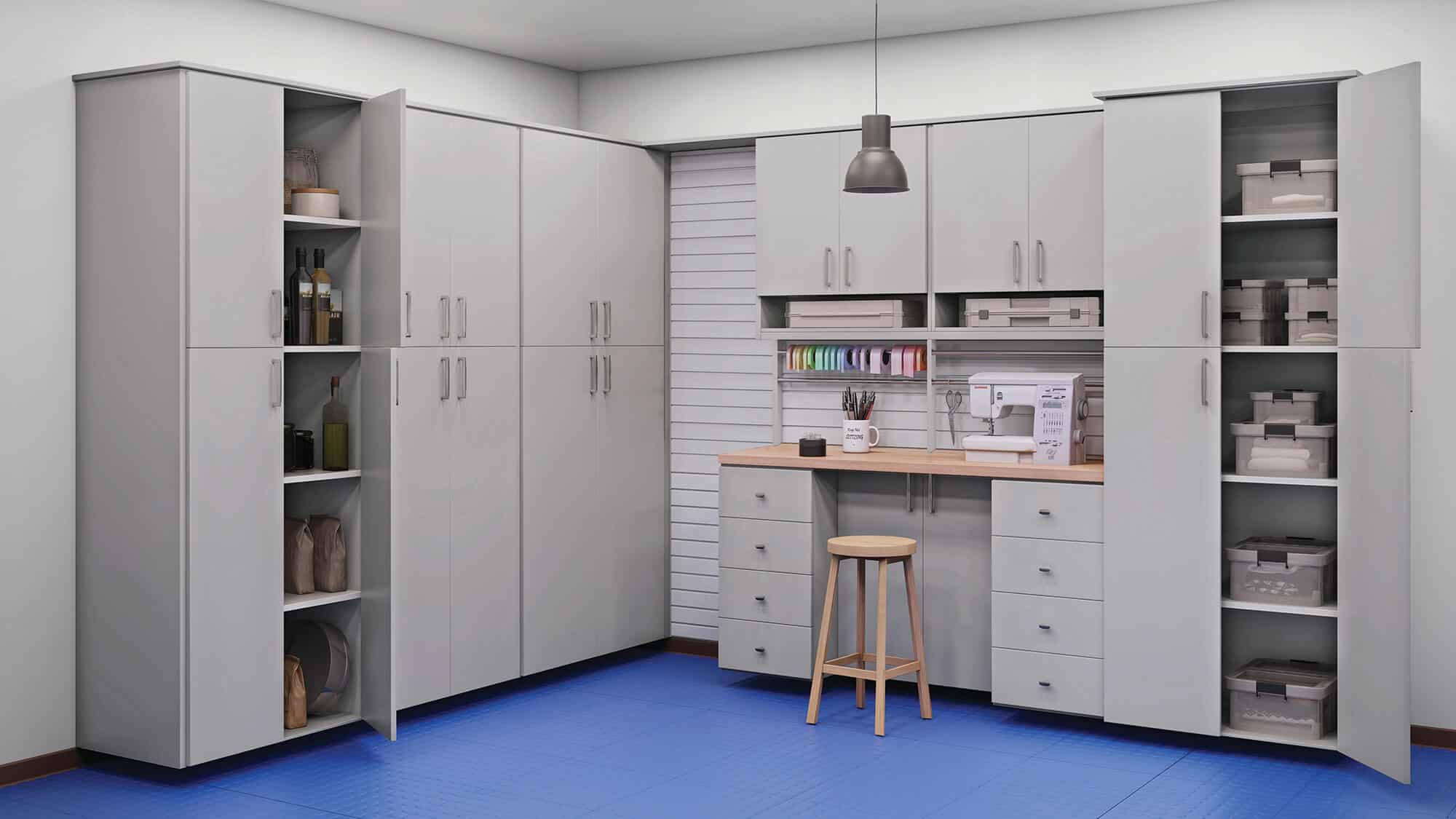 Walk-In Closet 28