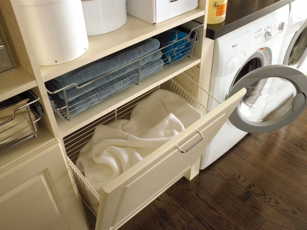 Walk-In Closet 9