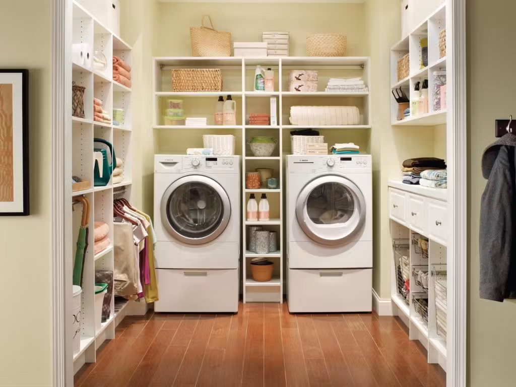 Walk-In Closet 11